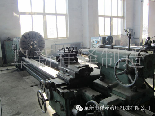 普車CW6163C 最大工件長度3米、最大工件回轉(zhuǎn)直徑630mm